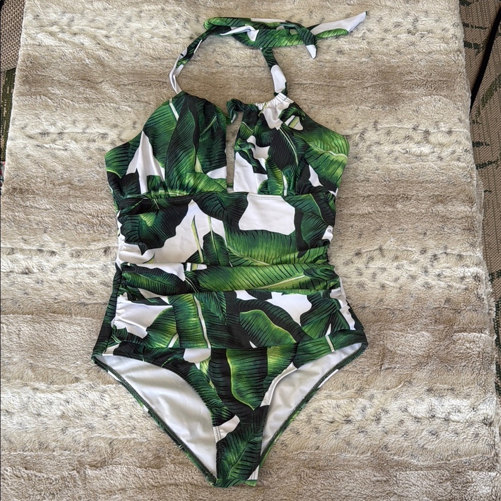 Women’s Green Leaf Palm Print Swimsuit